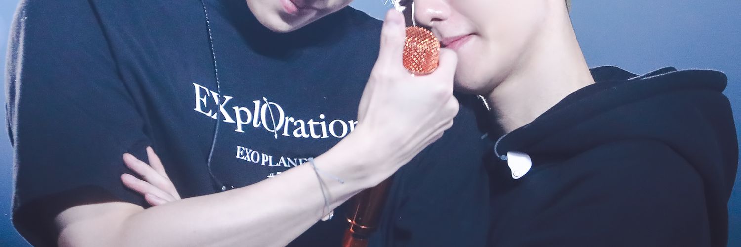 selupeach's profile banner image