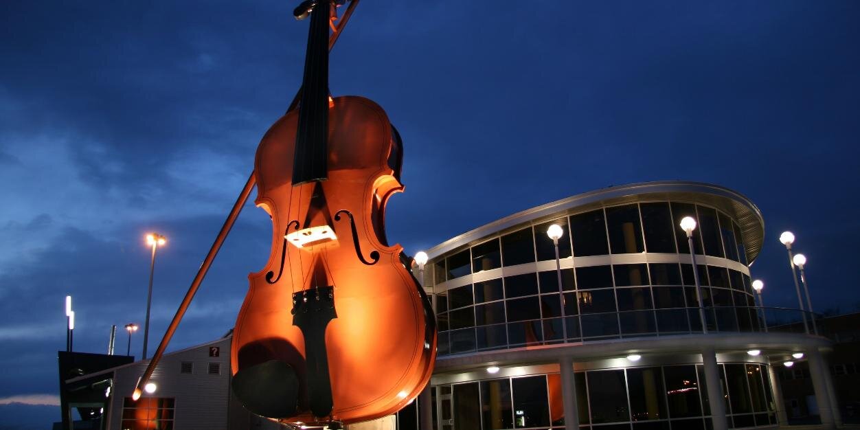 The Big Fiddle banner