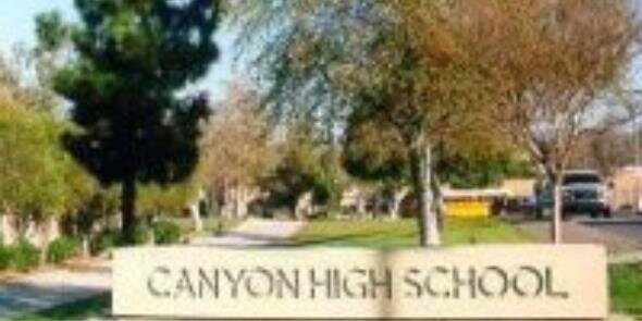 Canyon HS's ET Club banner