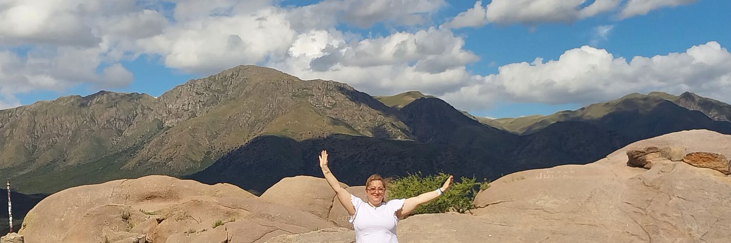 lopezRoxy99's profile banner image