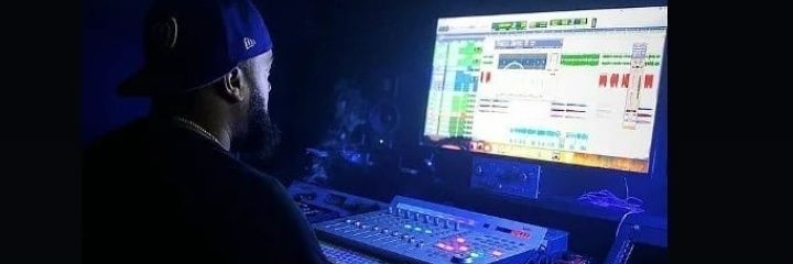 captaincmoore's profile banner image