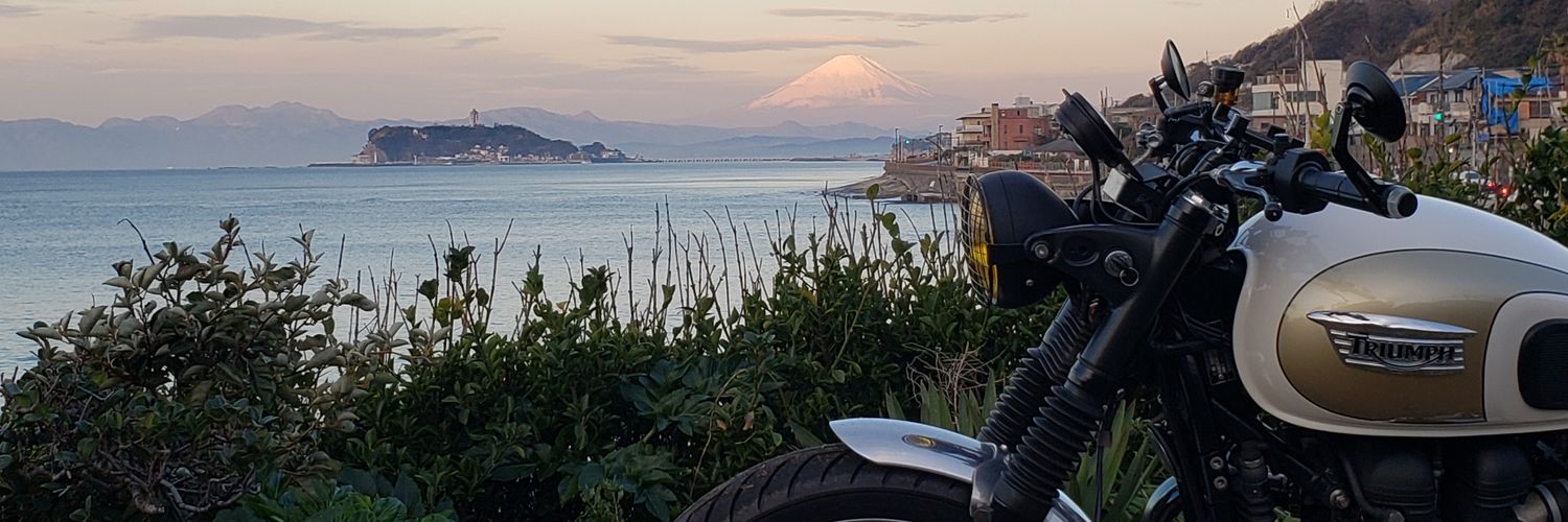bnnvllt100's profile banner image