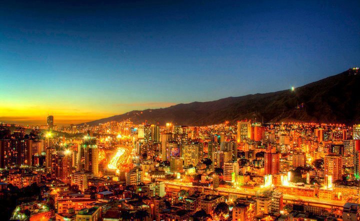 daniel_carias's profile banner image