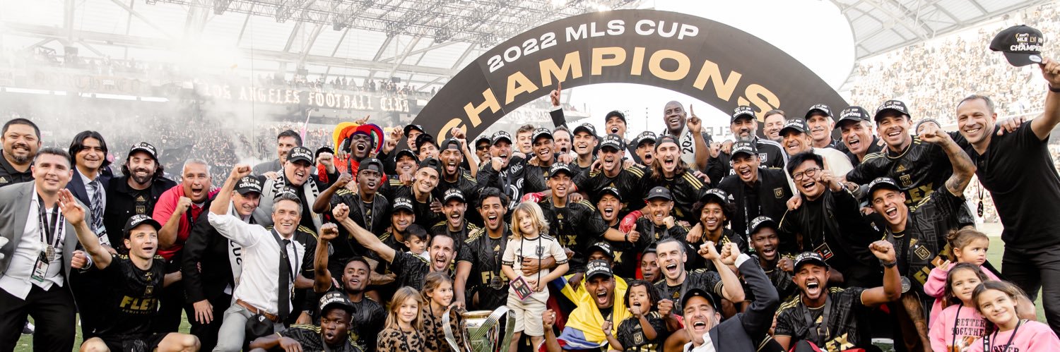 rdellesite's profile banner image