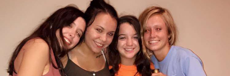 Kaylaaaa_17's profile banner image