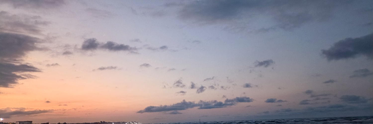 Reeza banner