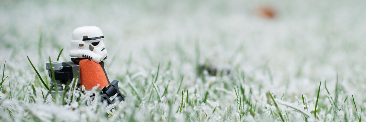 mouf32's profile banner image