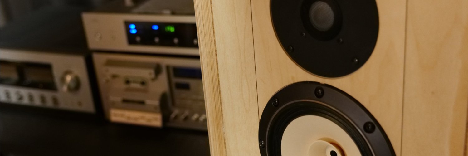 763990569's profile banner image