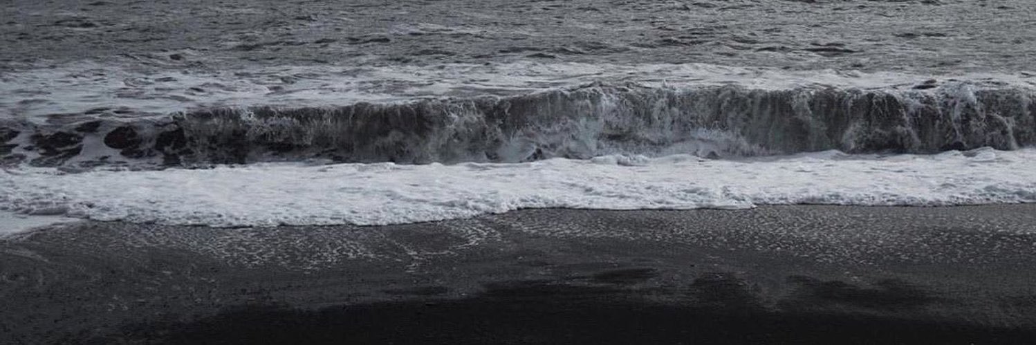 0inil's profile banner image