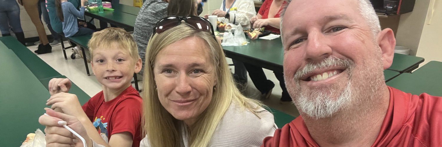 Sam Kramer 🖤❤🐶 banner