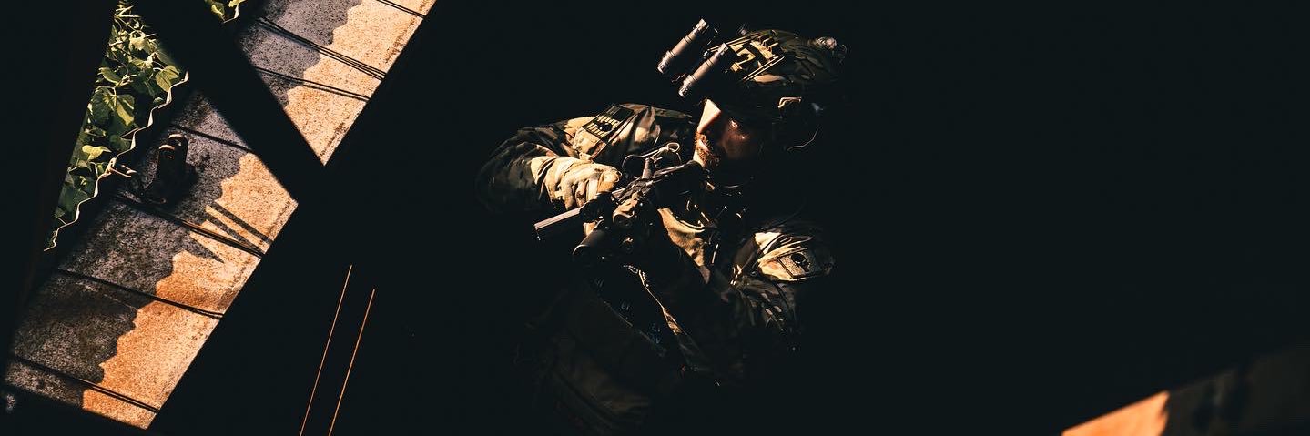InstaNanners's profile banner image