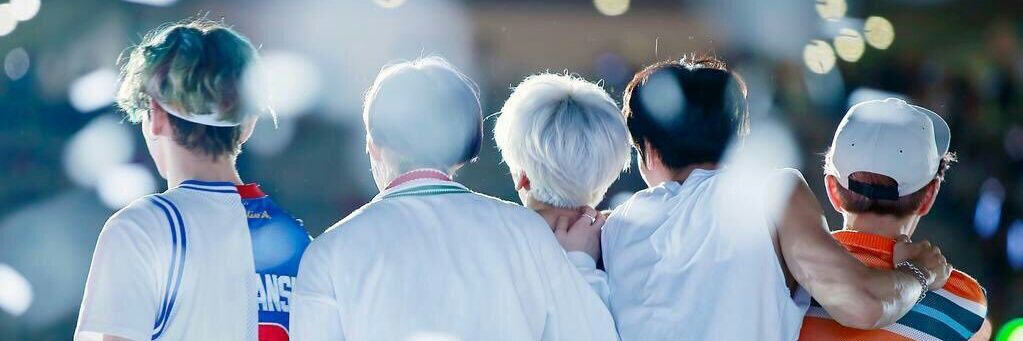 🐰🍑 banner