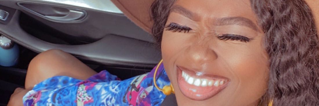 Siri 👩🏾🍫 banner