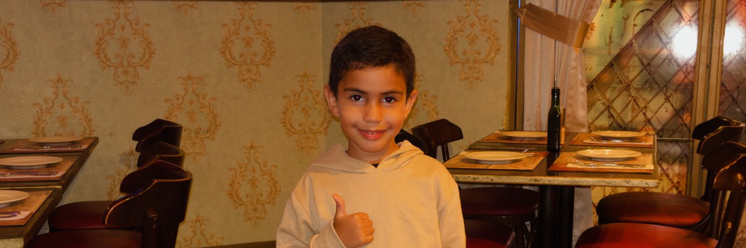 rayanebreiss's profile banner image