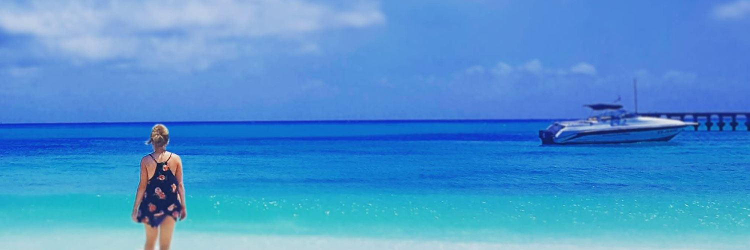 SaraSquires's profile banner image