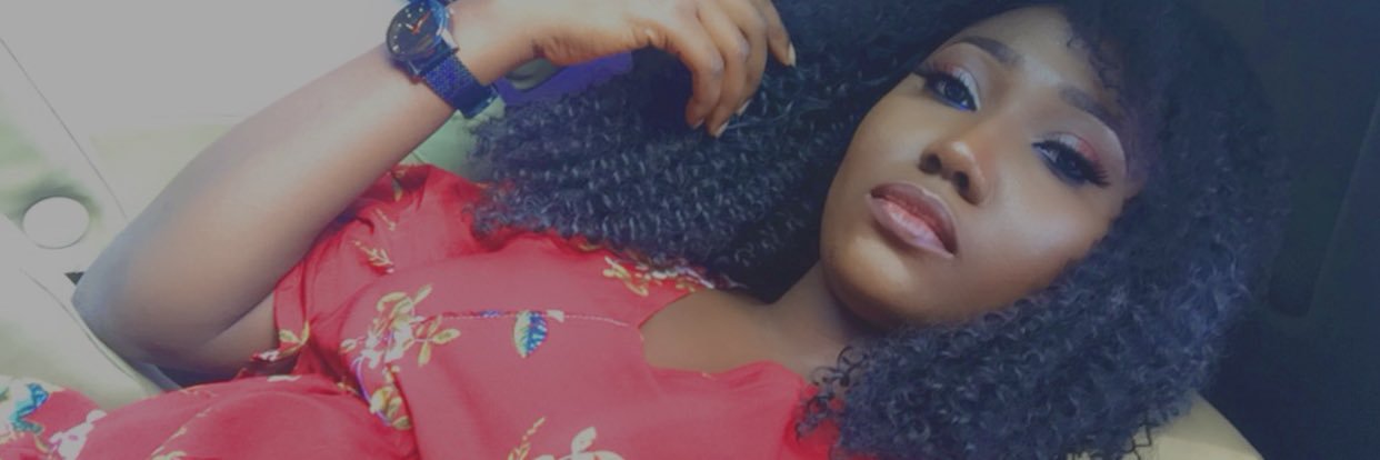 tessymiri's profile banner image