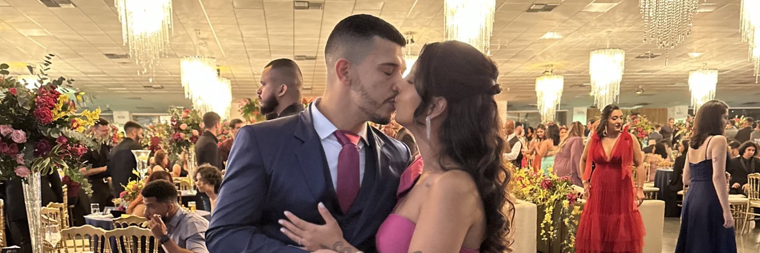 laudaresjulia's profile banner image