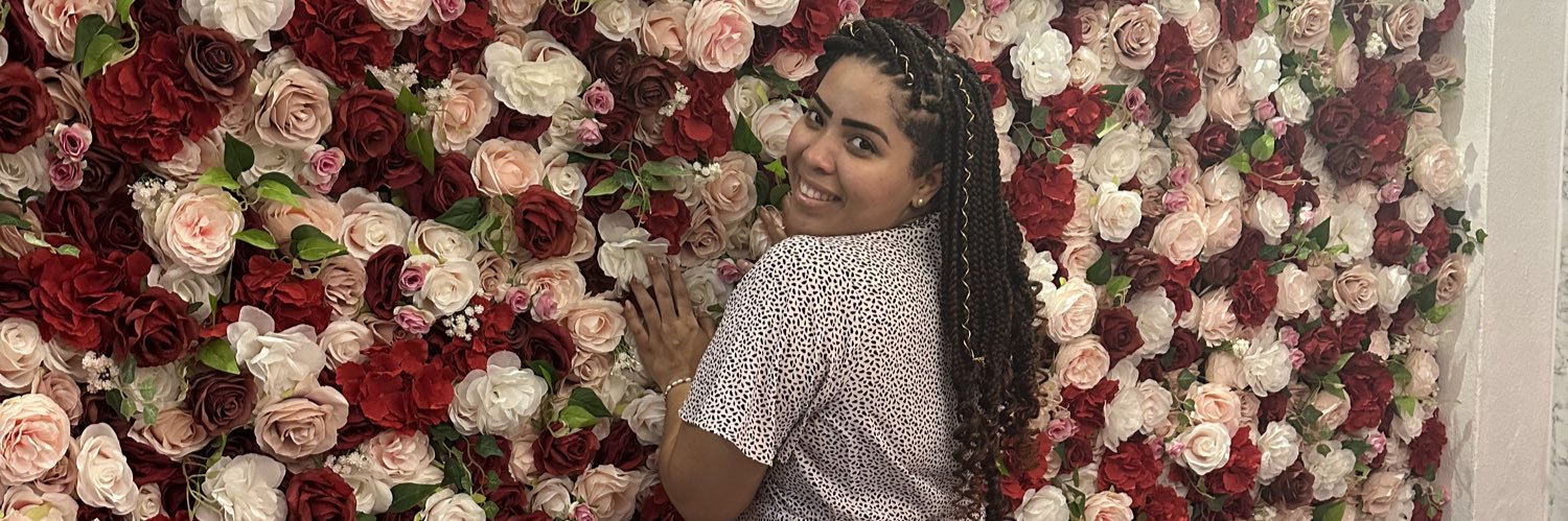 Royeline's profile banner image
