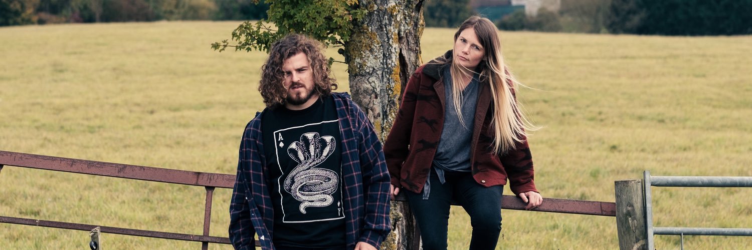 Gᴏʟᴅ Sᴘᴇᴄᴛᴀᴄʟᴇs banner