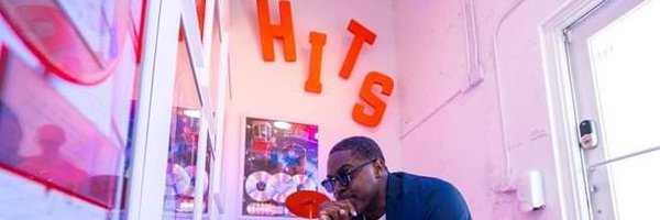 qmoshyn Profile Banner