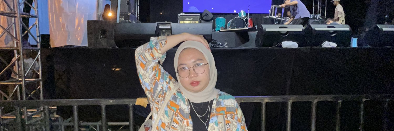 _hanienn's profile banner image