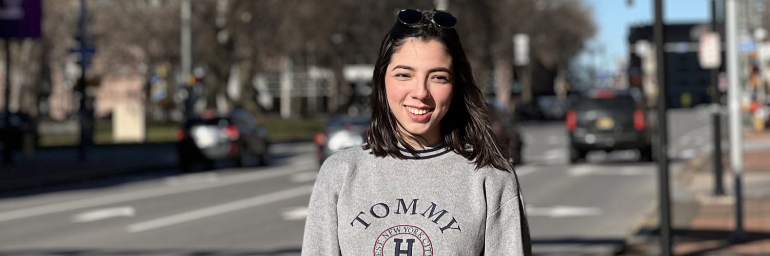24gabrielaa's profile banner image