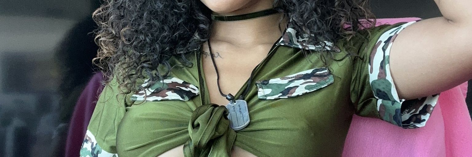 UrfavGirl🌿 banner