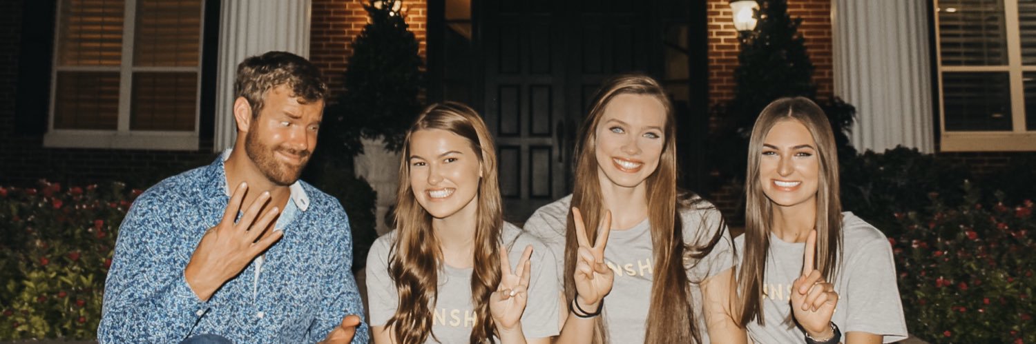 madisonfinfrock's profile banner image