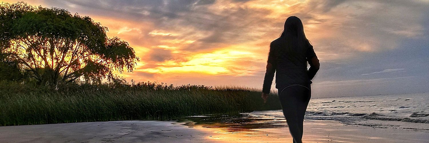 EmilseGarcia_'s profile banner image