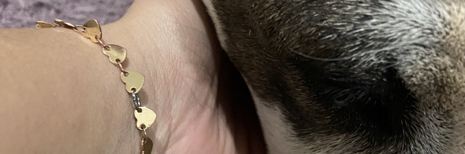 annie__gar's profile banner image