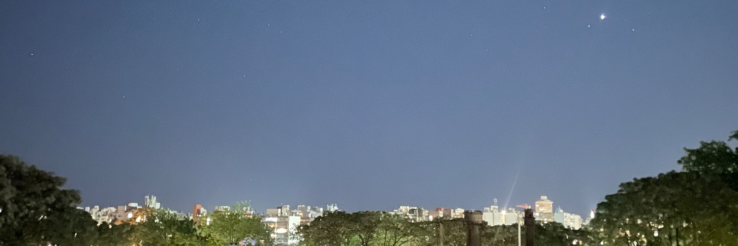 missvivv's profile banner image