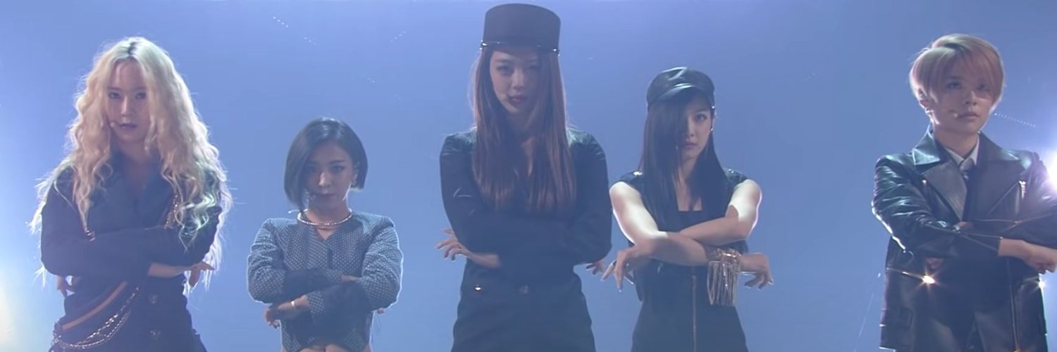 jeneolee's profile banner image