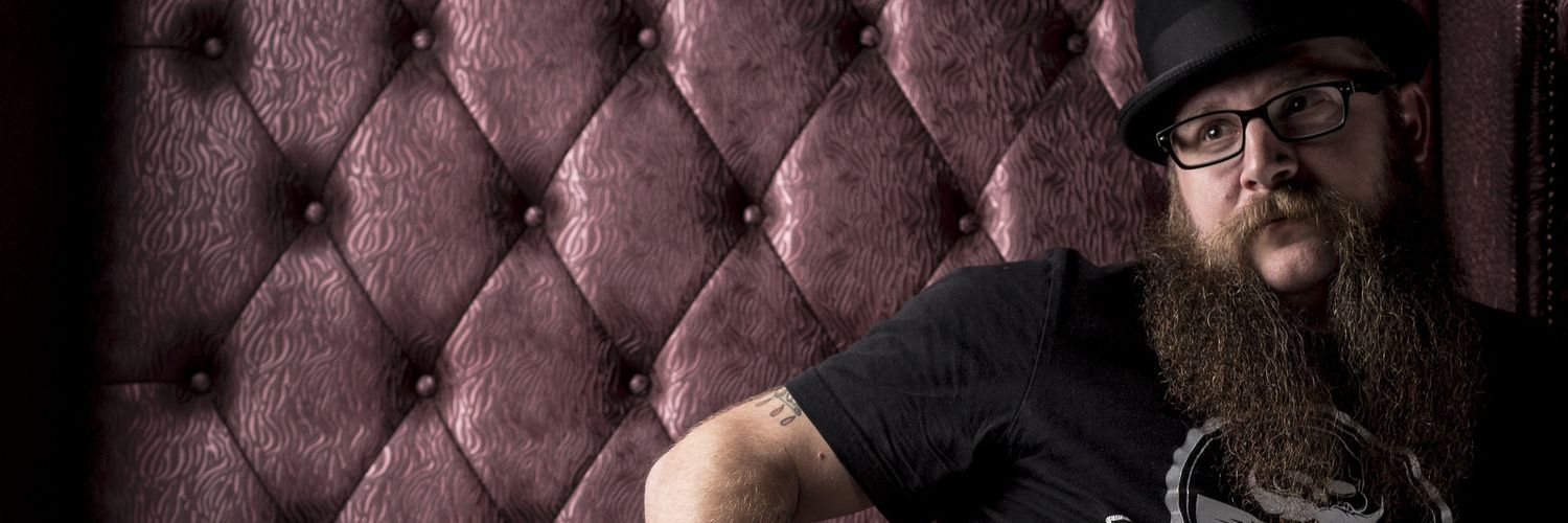 MikeChecksBeard's profile banner image