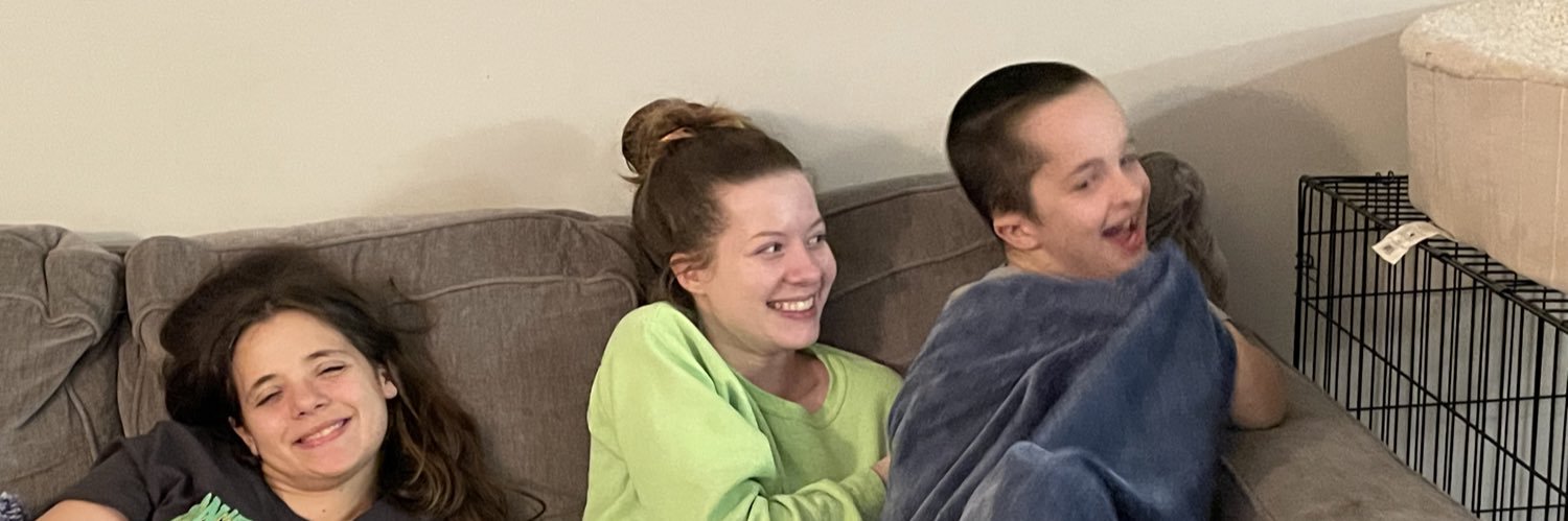 LaraDerose's profile banner image