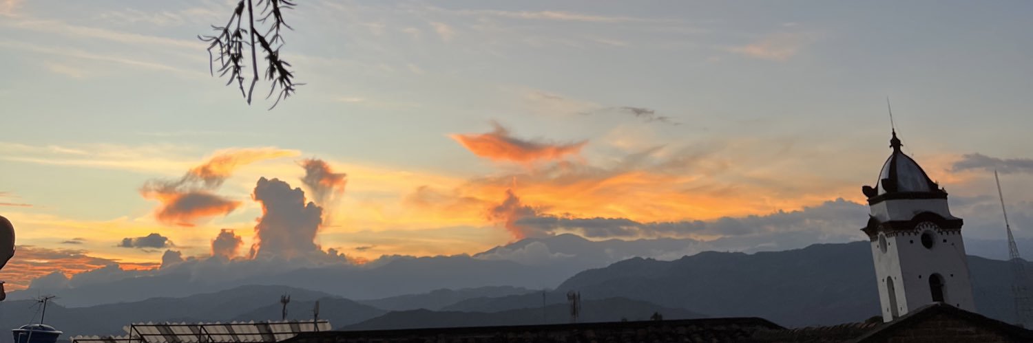 DanielaRengif20's profile banner image