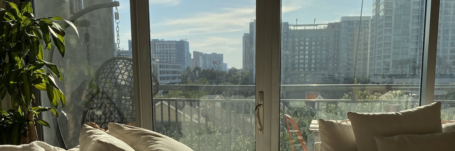 karinaaamedrano's profile banner image