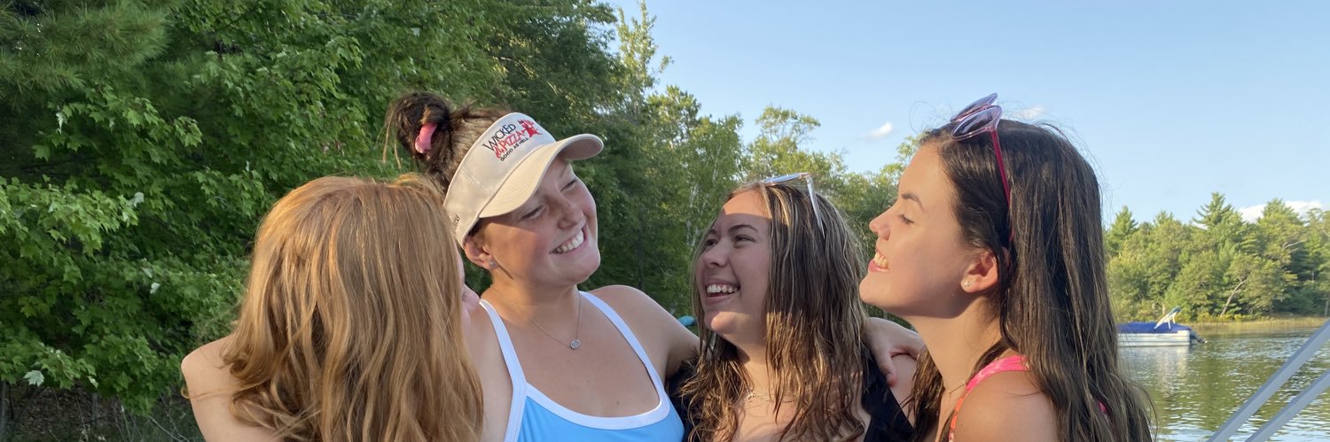 emma_grace32's profile banner image