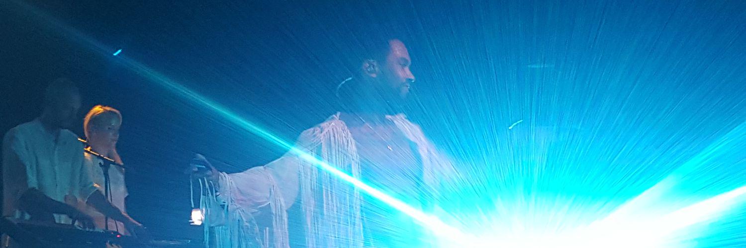 thisismowhite's profile banner image