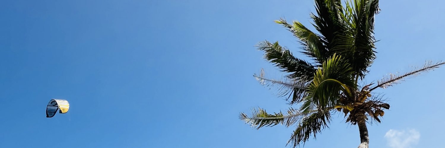 ReyesGeorgettee's profile banner image