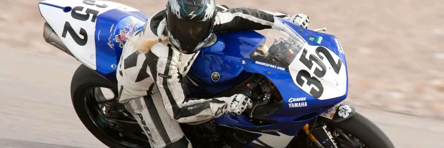KK352's profile banner image