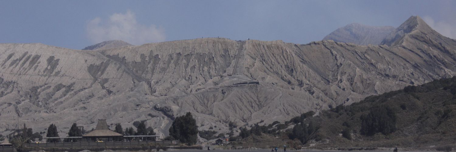 nafidfida's profile banner image