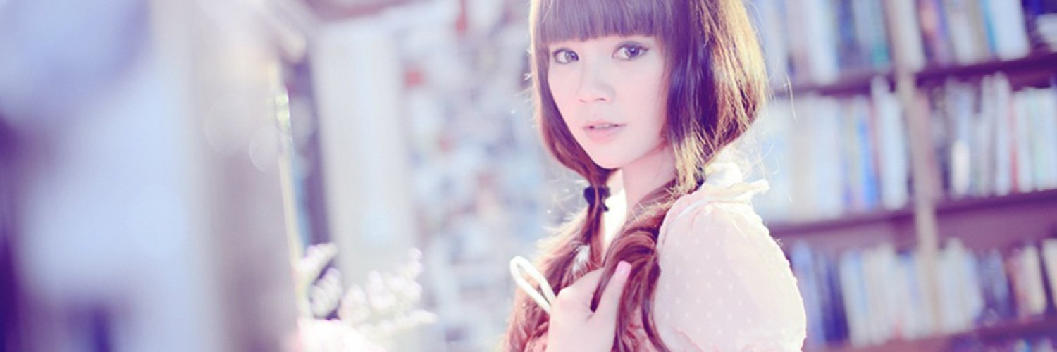 Aaisha113's profile banner image