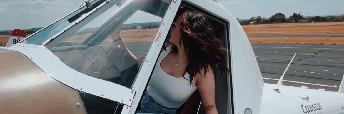 itsbeccaj's profile banner image