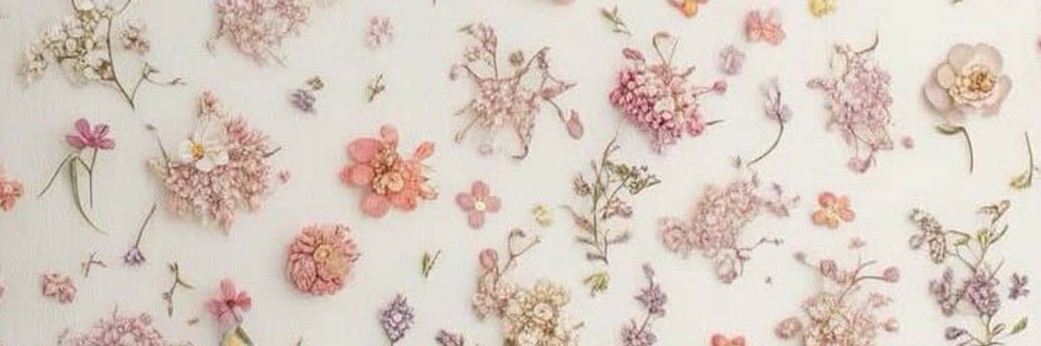 esratopaall's profile banner image