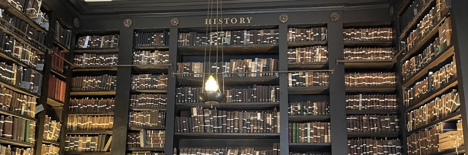 Luke Burton📚 banner