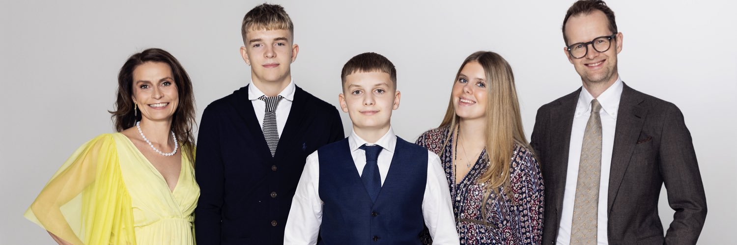 asdiskr's profile banner image