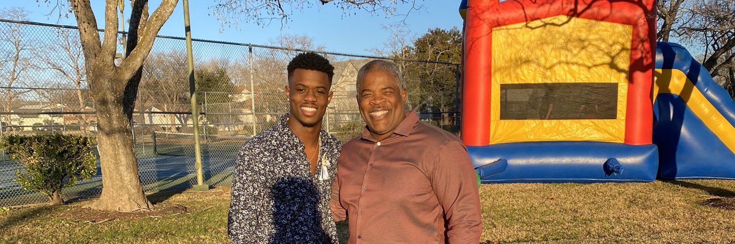 K👨🏾‍🦯 banner