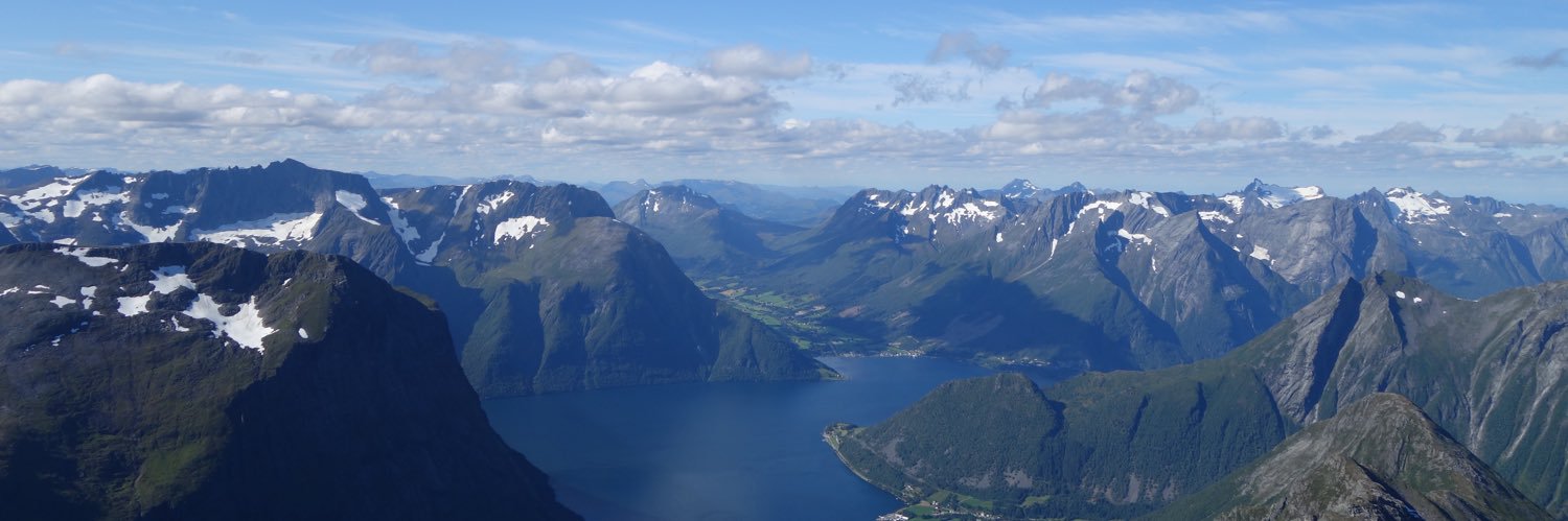 HannahBlomsten's profile banner image