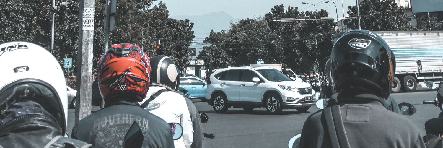 iqiroyf's profile banner image