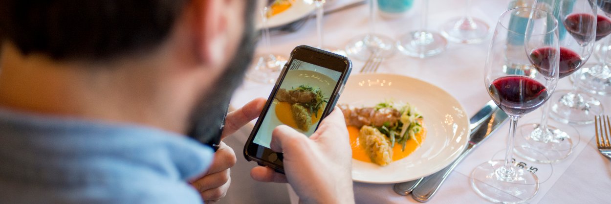 Full Circle Wine banner